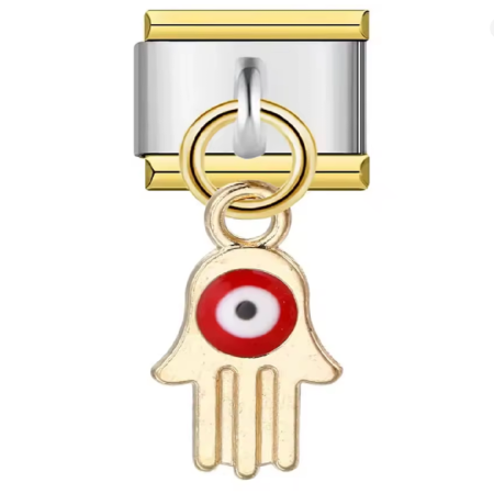 كف مع عين حمراء